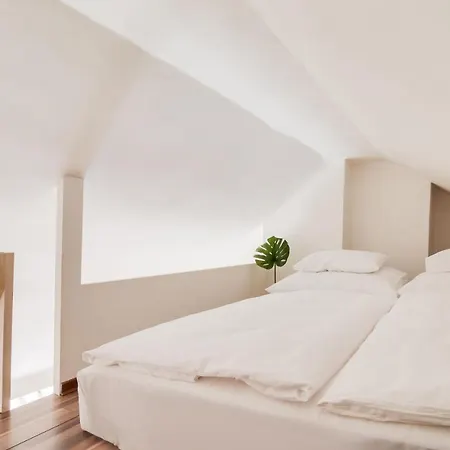 Bright Castle Hotel Praag